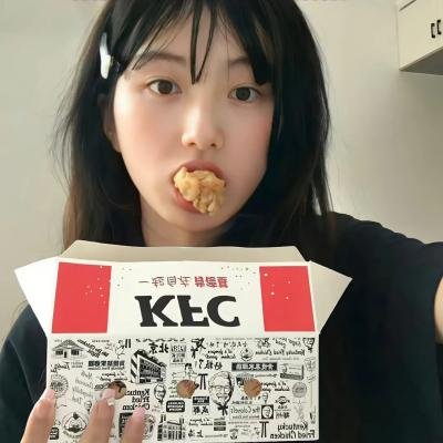 反复缺席海报
